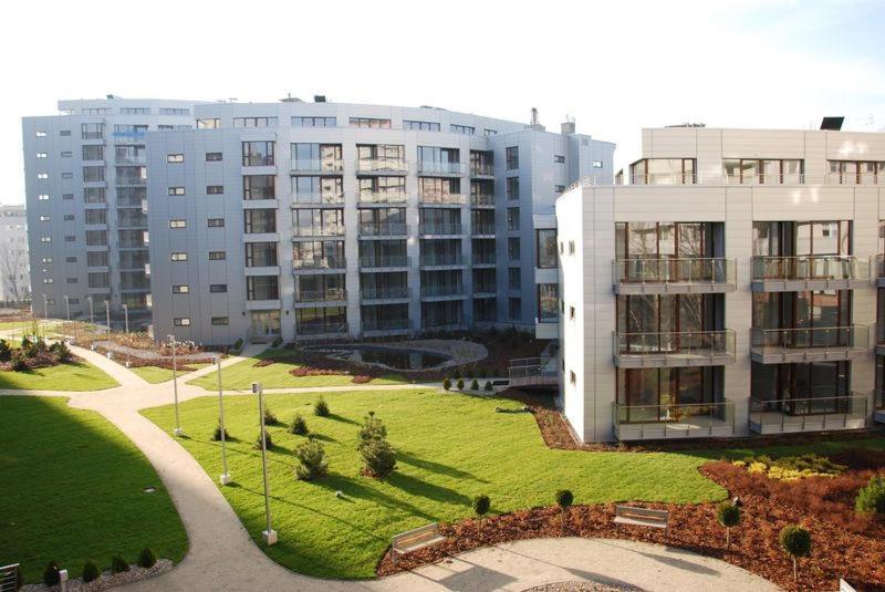 Two Rooms Apartment Triton Park Warsawa Bagian luar foto