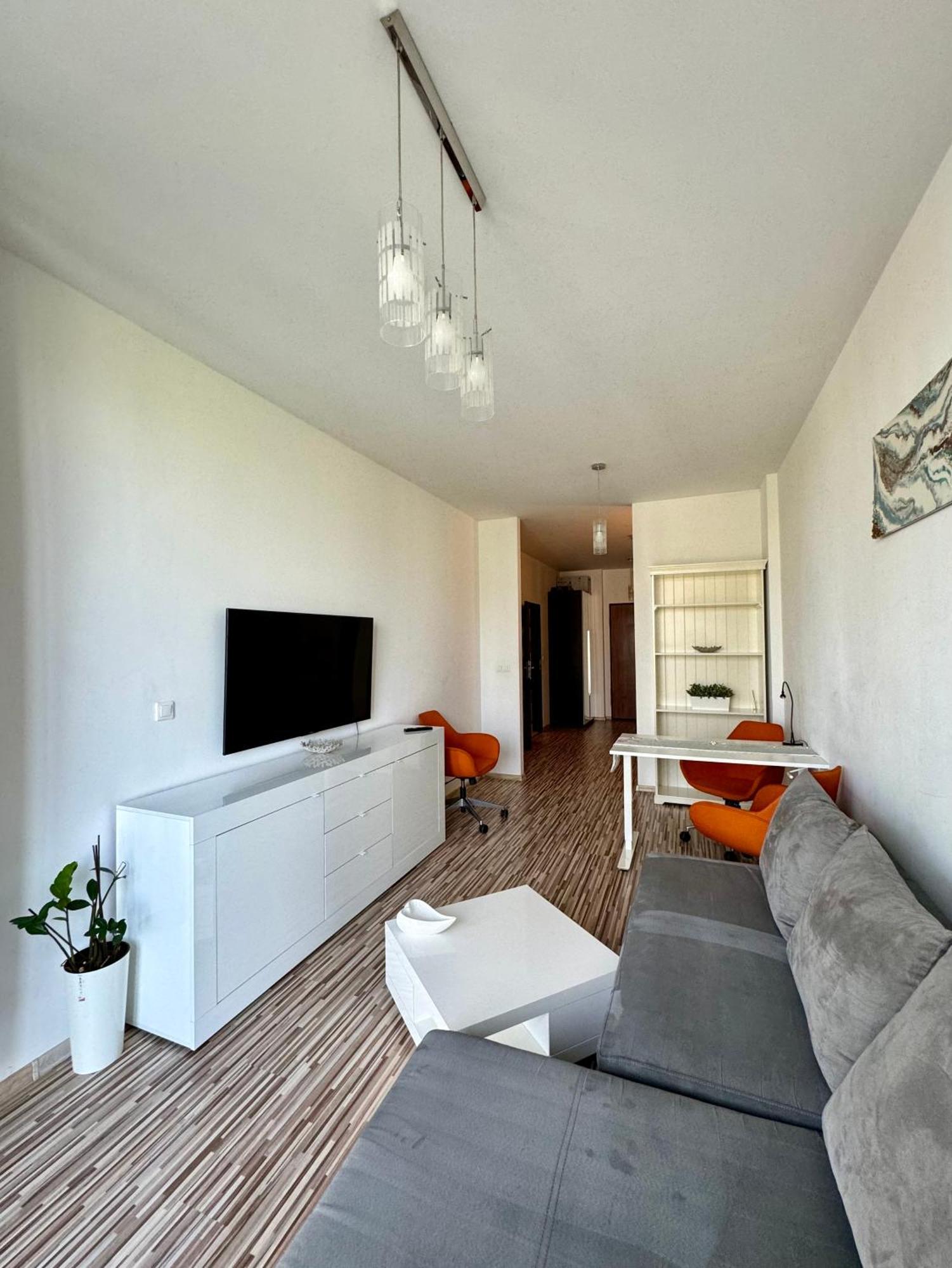 Two Rooms Apartment Triton Park Warsawa Bagian luar foto